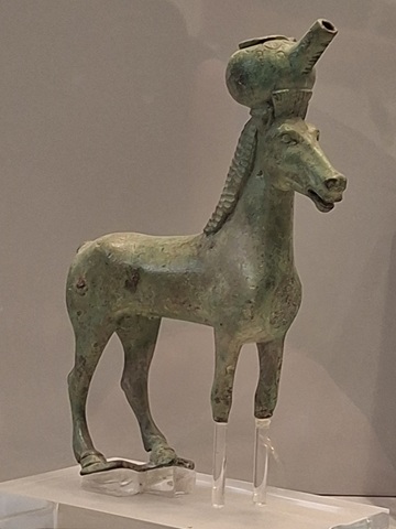 Votive gift for Apollo Tyr�tas - Libation jug in the shape of a horse - Photo: Jaap-Jan Flinterman, May 2026 (NAMA)