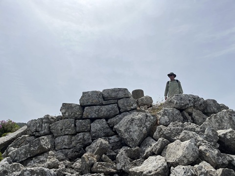 Classsical watchtower on Mount Zavitsa - Photo: Wendy Copage, May 2026